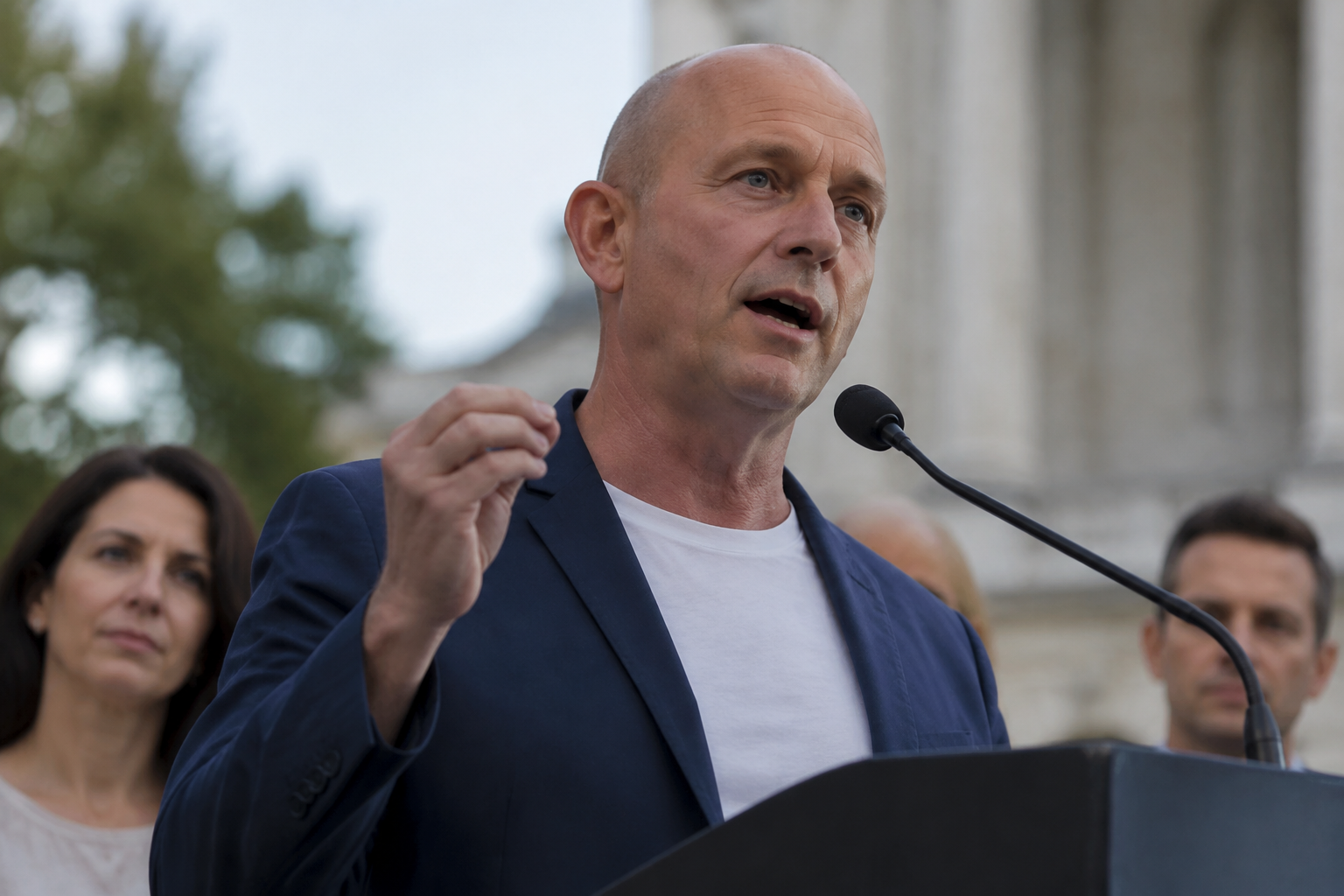 Steve Hilton Mail Voting Ad Draws Republican Criticism in California Race