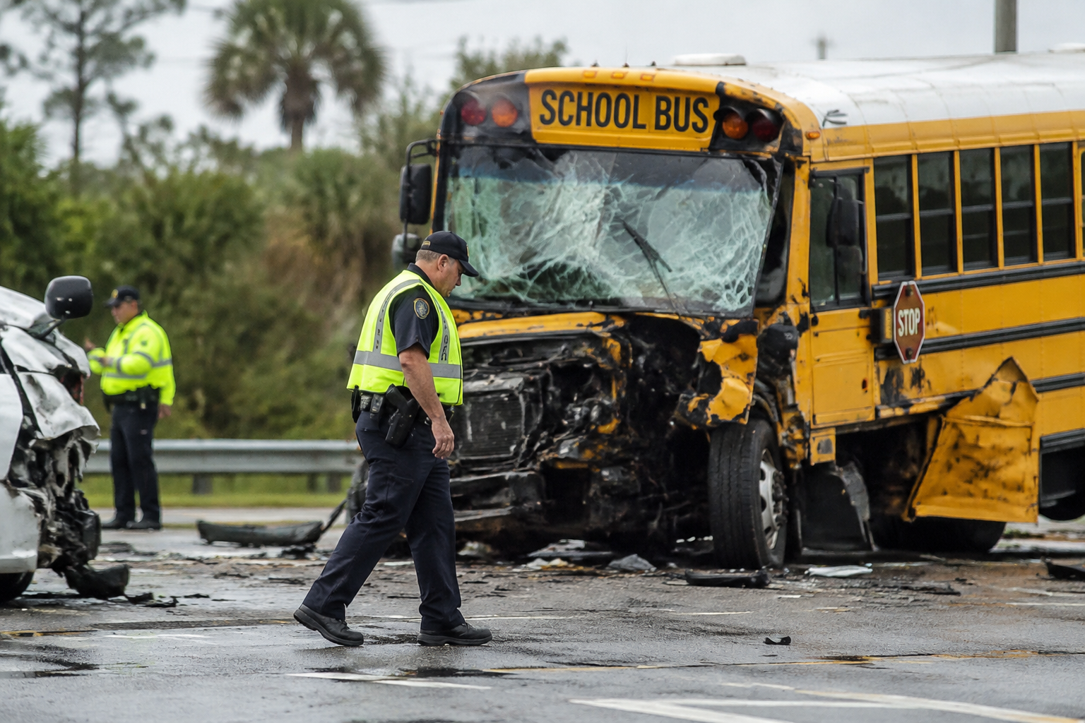 Florida School Bus Crash Kills 2, Including Winter Haven High School Student
