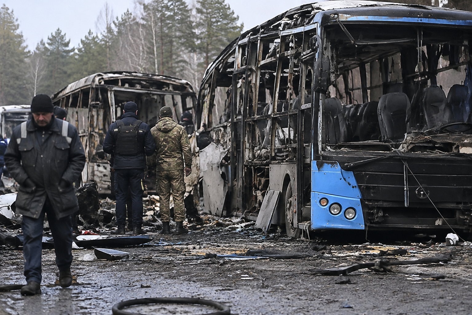 Russian strike on buses kills 33 in Ukraine, officials say