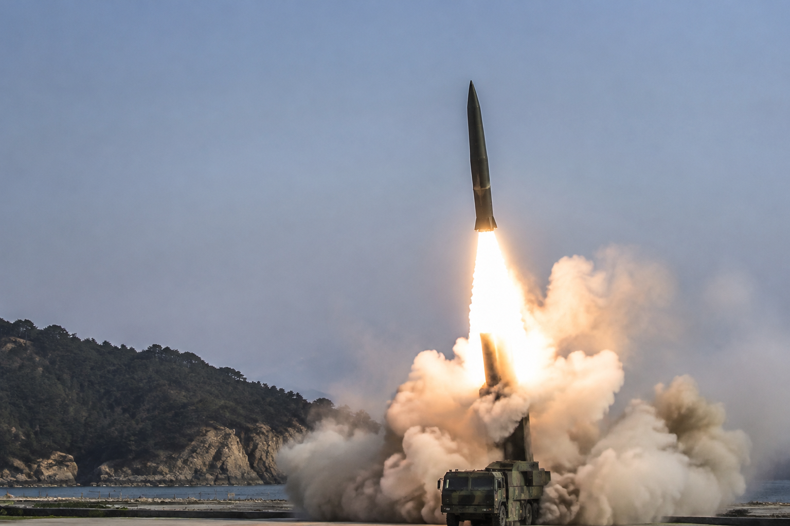 South Korea Test-Flies First Domestically Developed Hypersonic Weapon