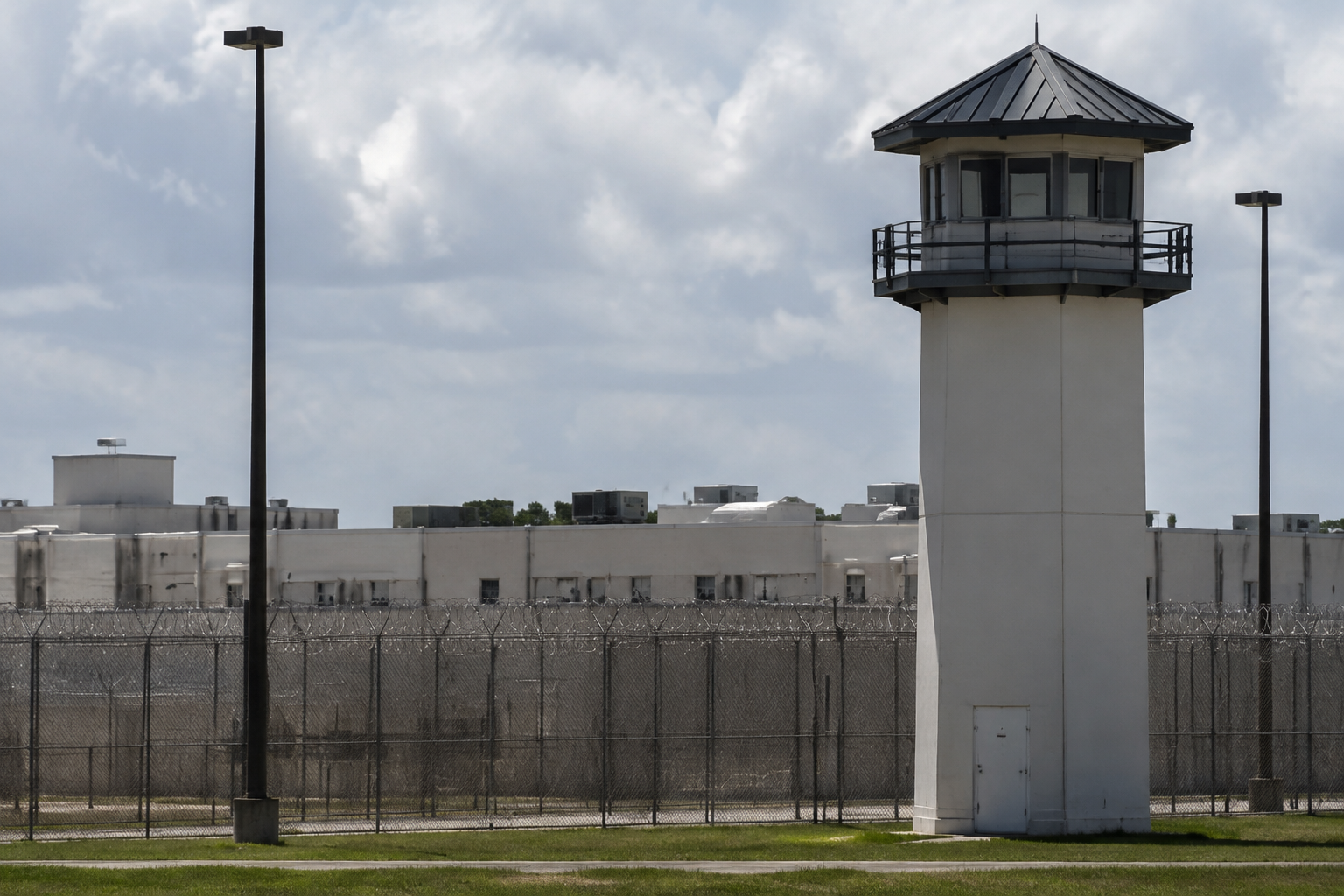 Florida Executes James Robertson, Its 17th Execution This Year