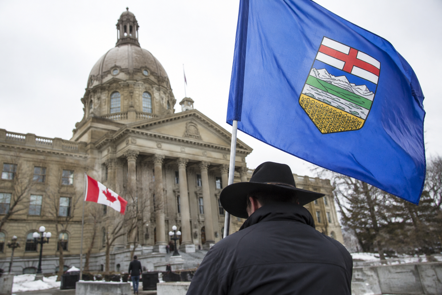 Alberta to vote Monday on whether to trigger independence referendum