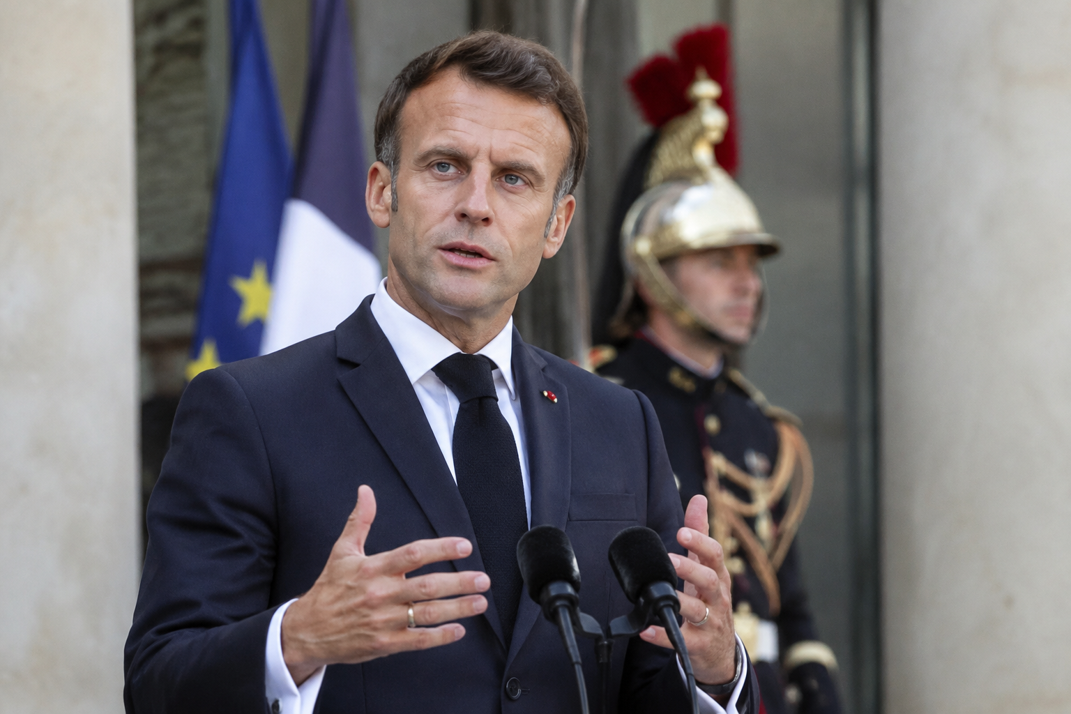 Macron says French weekend protests limited to authorised union demonstrations