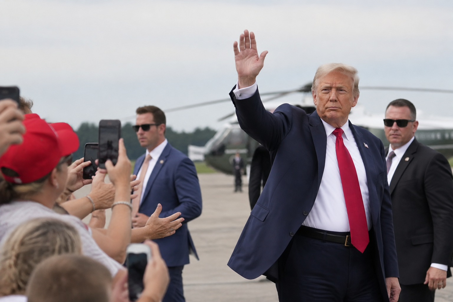 Trump Visits Mississippi as Senate Race Appears More Competitive