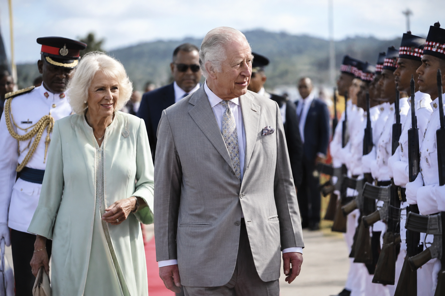 King acknowledges past suffering as nine-day Caribbean tour begins