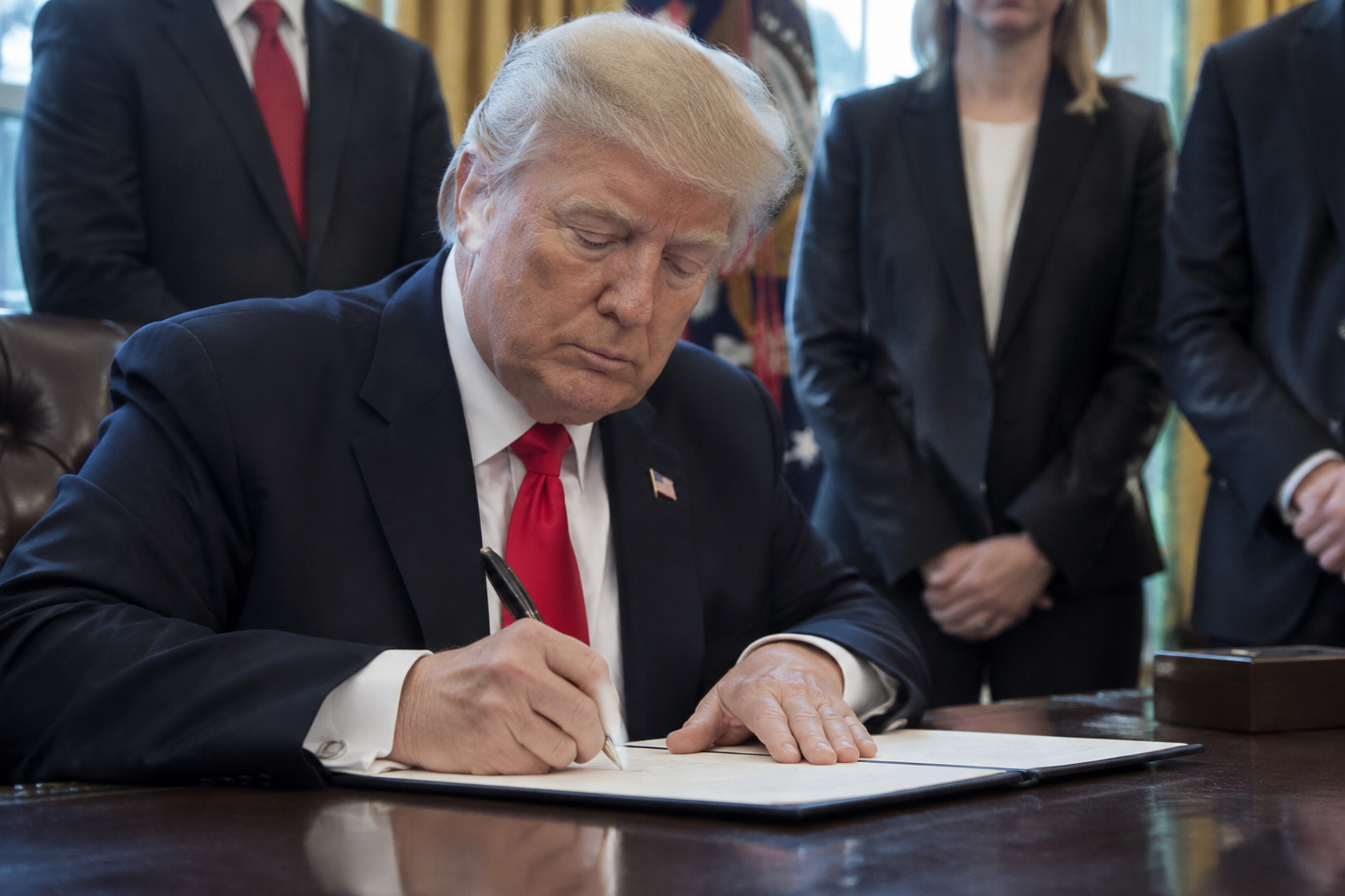 Trump Administration Eases Opioid Ban After Kratom Industry Lobbying