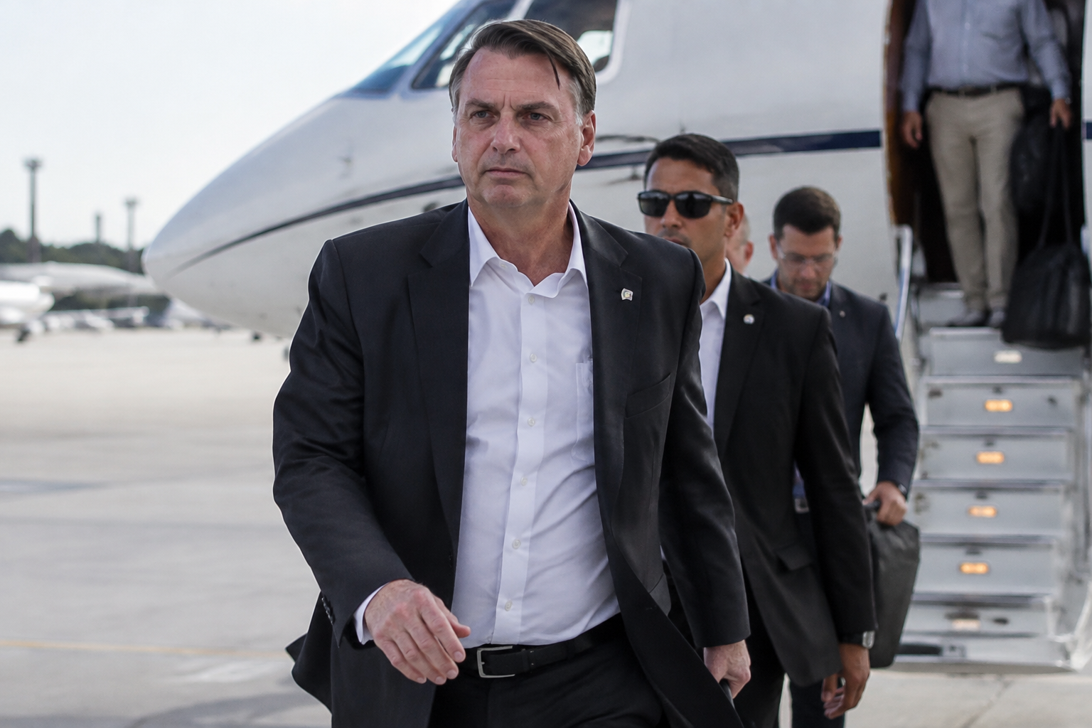Flávio Bolsonaro arrives in Florida by private jet after election defeat