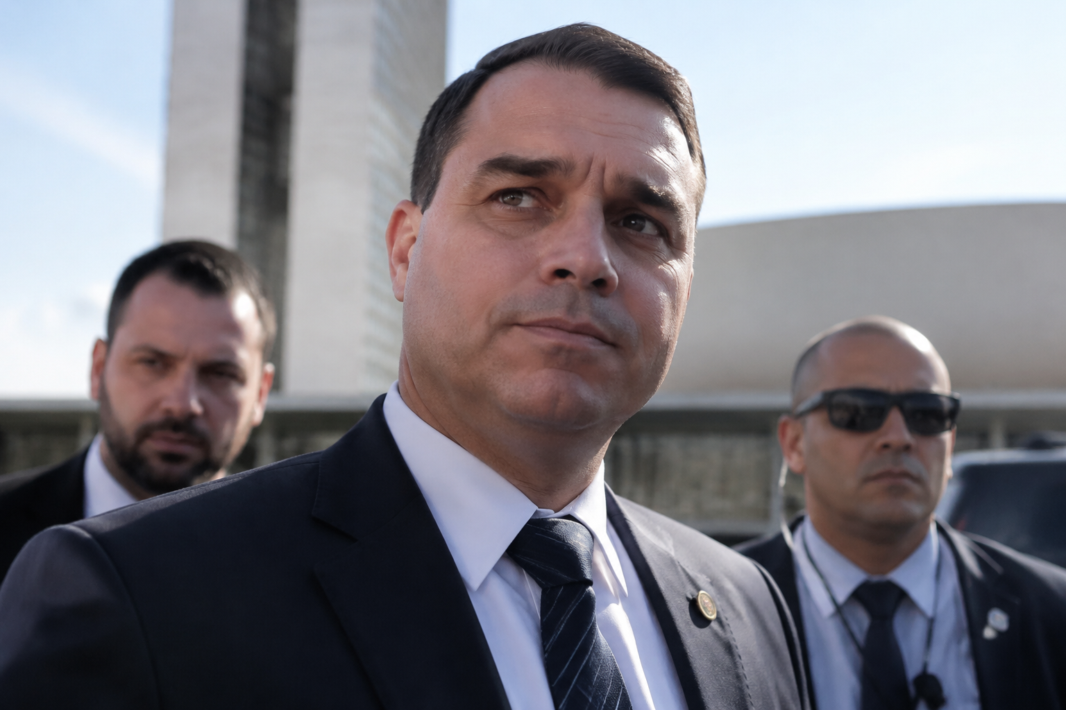 BBC Verify traces Flávio Bolsonaro’s journey to Miami