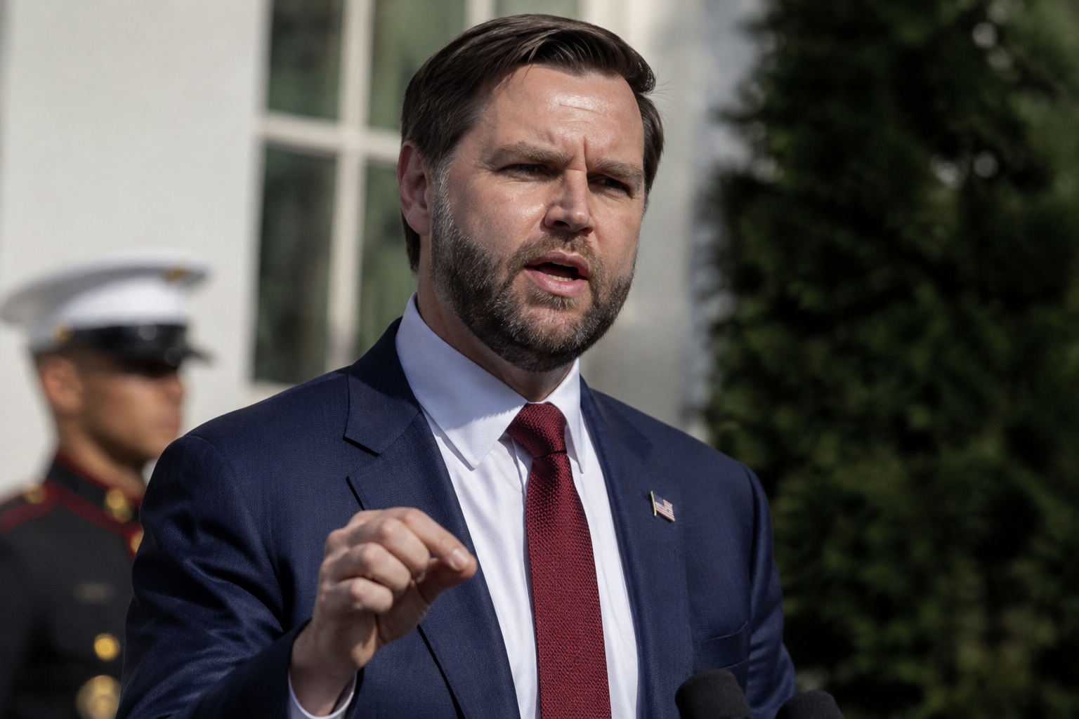 Vance Proposes Renewed Peace Talks in Letter to Iranian Official