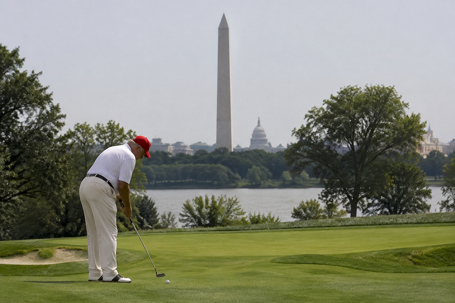 Trump Administration Plans East Potomac Park Closure for Golf Course