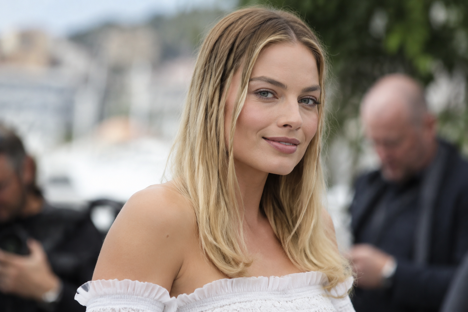 AI-assisted Neighbours microdrama to focus on Margot Robbie's character